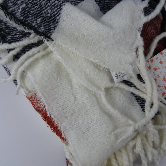 NWT Free People Valley Plaid Fringed Scarf Plaid - Picture 7 of 10